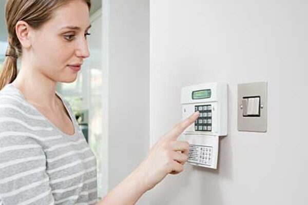 دستگاه تلفن کننده چیست و چه کاربردهایی دارد؟